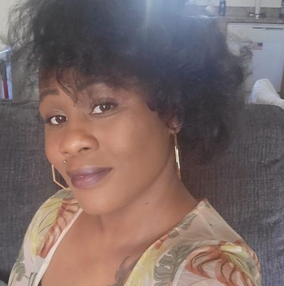 Meet your Posher, Latoyya - Picture 1 of 1